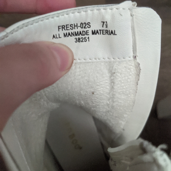 White booties - Picture 7 of 7